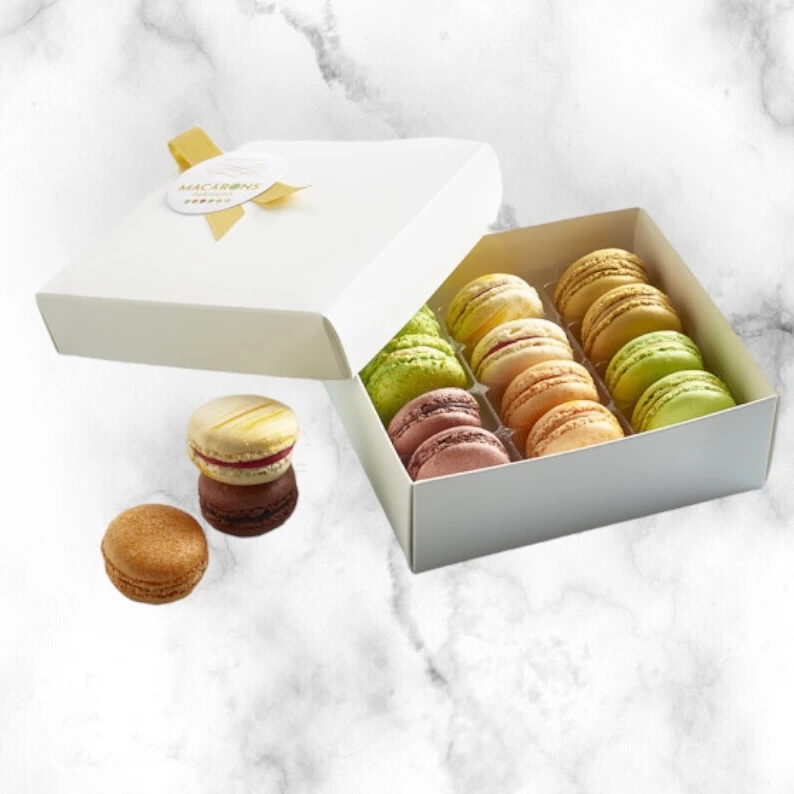 Macarons parisiens - boite 12 pièces